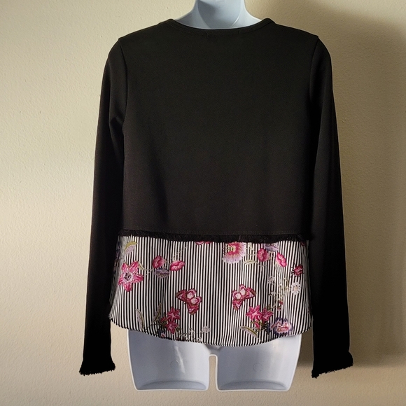 NWT Casual Coutour Top - Picture 2 of 14